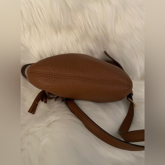 Michael Khors Crossbody with Tassel - Picture 7 of 11